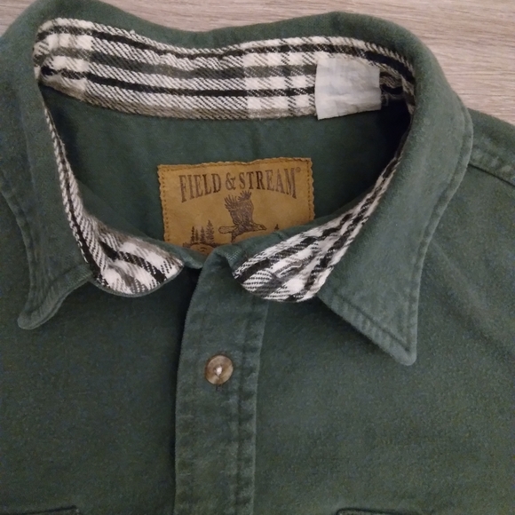 Field & stream flannel - Picture 2 of 10